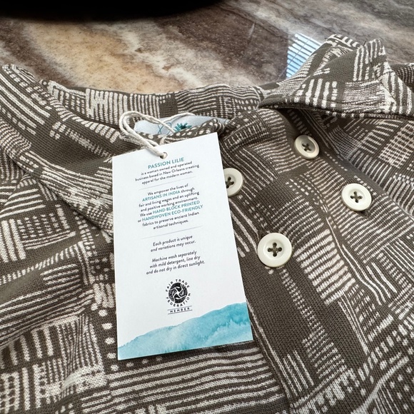 NWT-Size XL- Passion Lilie Greyish Beige &Ivory Pattern Trapeze Cape 100% Cotton - Picture 1 of 3